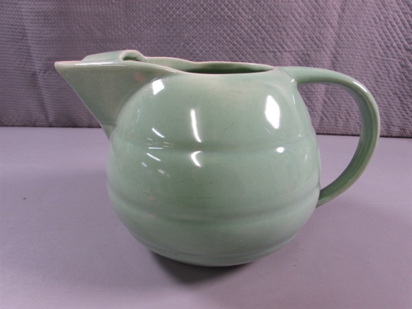 VINTAGE 'BAUER' ICELIP RINGWARE PITCHER - MINT GREEN