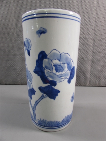 ORIENTAL STYLE VASE