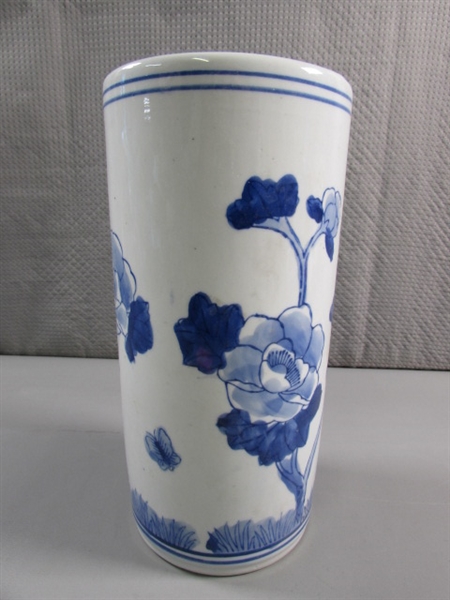 ORIENTAL STYLE VASE