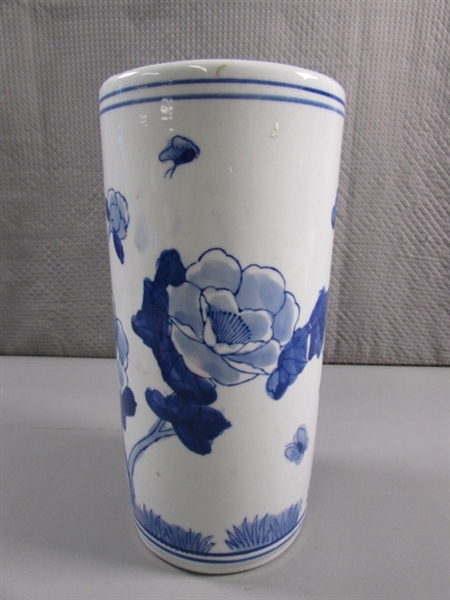 ORIENTAL STYLE VASE