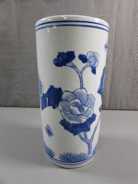 ORIENTAL STYLE VASE