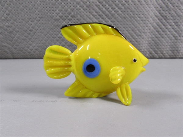 GLASS FISH FIGURINE COLLECTION