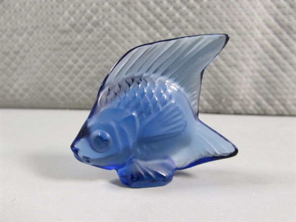 GLASS FISH FIGURINE COLLECTION