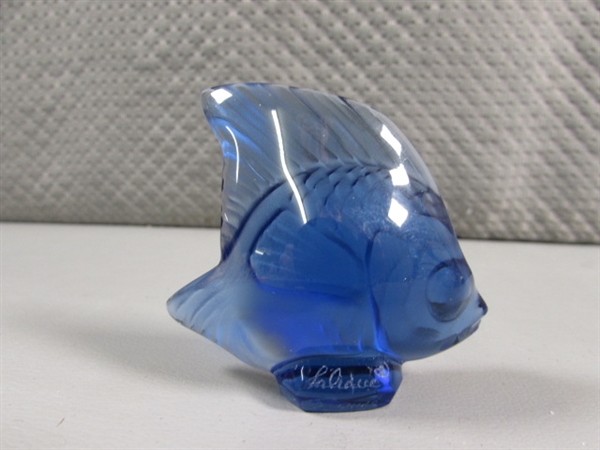 GLASS FISH FIGURINE COLLECTION