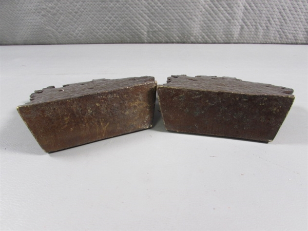 PAIR OF METAL CLIPPER SHIP BOOKENDS