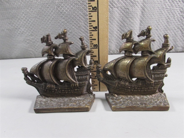 PAIR OF METAL CLIPPER SHIP BOOKENDS