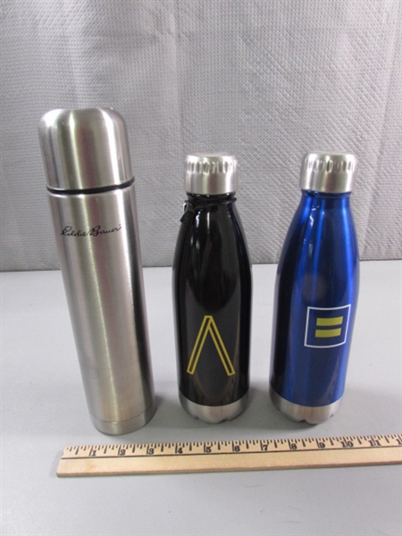 INSULATED LUNCH TOTES & STAINLESS WATER BOTTLES