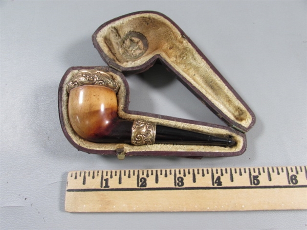 VINTAGE MEERSCHAUM PIPE W/CASE & OTHER VINTAGE PIPES & CIGARETTE HOLDER