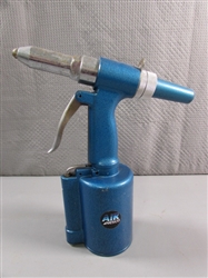 AIR POWERED HYDRAULIC RIVET GUN