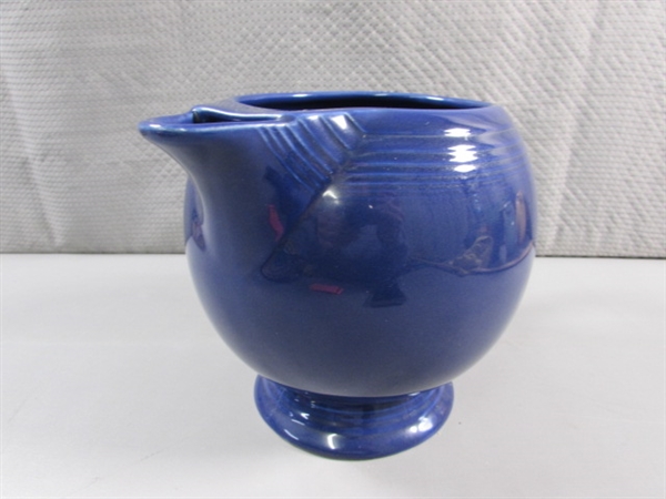 VINTAGE FIESTAWARE ICE LIP COBALT PITCHER