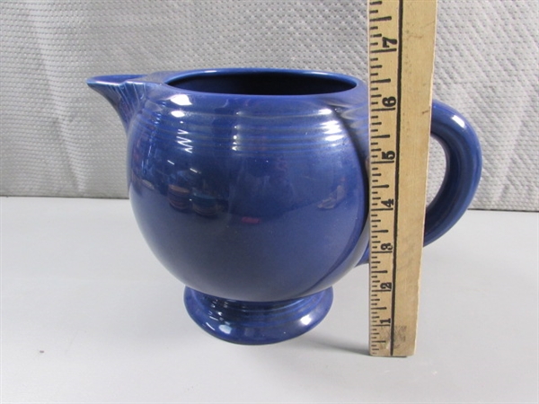 VINTAGE FIESTAWARE ICE LIP COBALT PITCHER