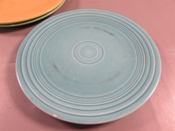 9.5 FIESTAWARE DINNER PLATES