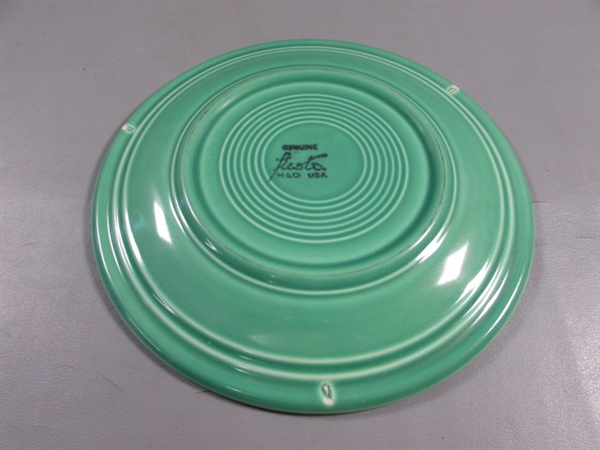 9.5 FIESTAWARE DINNER PLATES