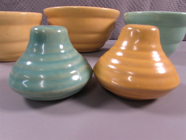 SMALL BAUER BOWLS & SALT & PEPPER SHAKERS