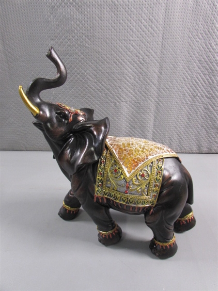 PARADE ELEPHANT STATUE - RESIN