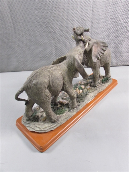 ELEPHANTS ON WOOD BASE STATUE - RESIN