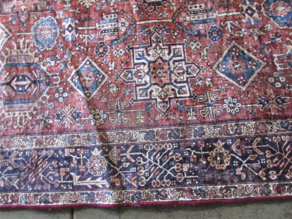 7'10 X 5' AREA RUG IN RUST PRINT