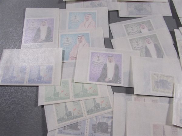 MIXED LOT OF POSTAGE STAMP SINGLES IN GLASSINE ENVELOPES #3