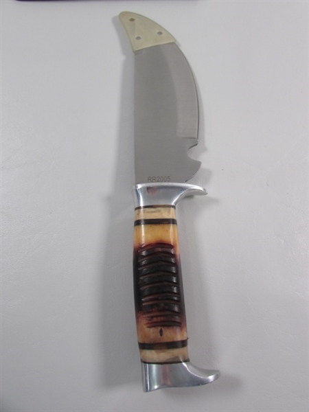 NEW - ROUGH RIDER SKINNER BONE KNIFE