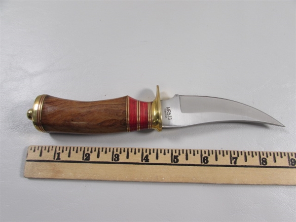 NEW - MARBLES WOOD/BRASS HANDLE KNIFE W/TOOLED LEATHER SHEATH