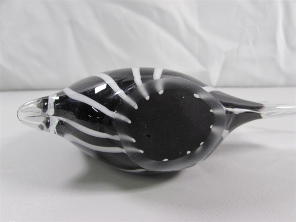 HAND BLOWN BLACK & WHITE GLASS ANGEL FISH