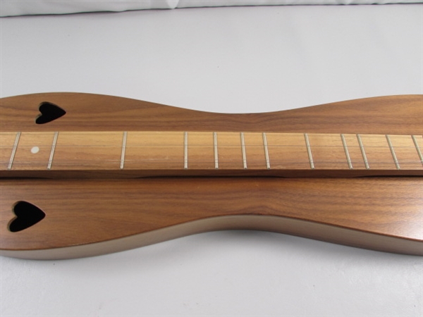 DULCIMER IN HARD CASE