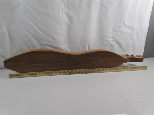 DULCIMER IN HARD CASE