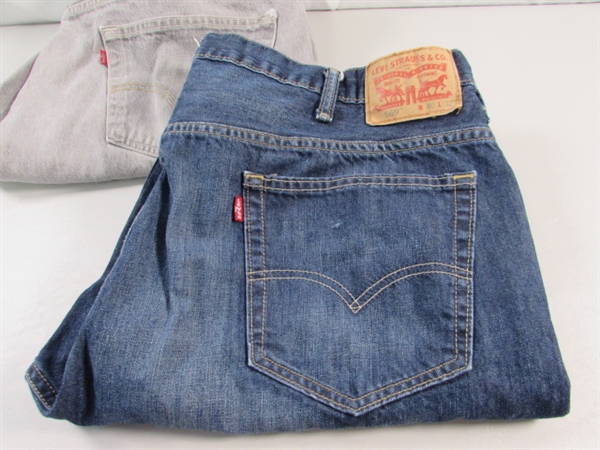 4 PAIR MENS JEANS 40-42 WAIST