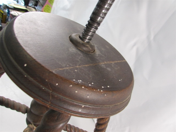 ANTIQUE OAK ADJUSTABLE PIANO STOOL W/GLASS & METAL CLAW FEET - NEEDS REPAIR