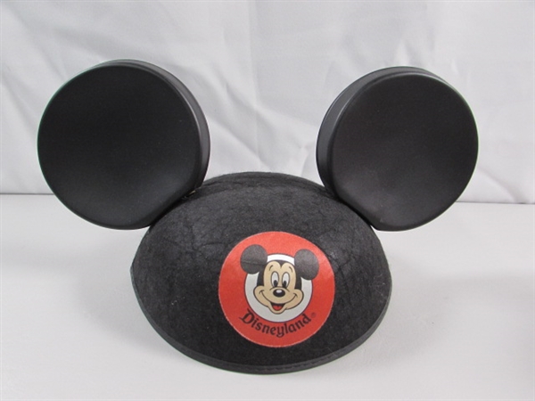 FELT MICKEY HAT W/EARS & FRENCH CLOWN HAT