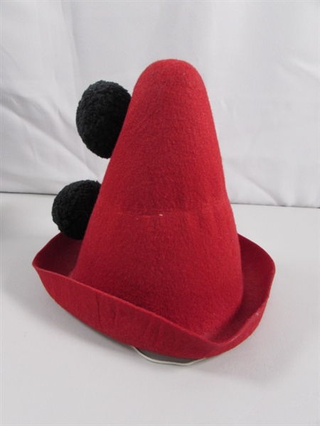 FELT MICKEY HAT W/EARS & FRENCH CLOWN HAT