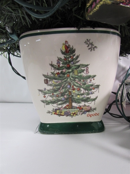 24 SPODE CHRISTMAS TREE, CANDLES, SANTA HAT & MORE