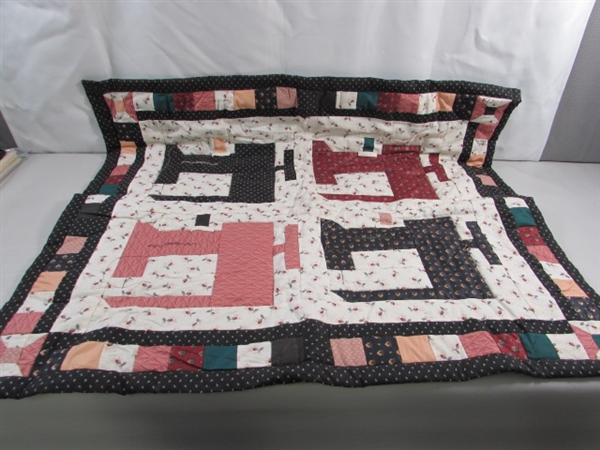 SMALL SINGER SEWING MACHINE WALL QUILT