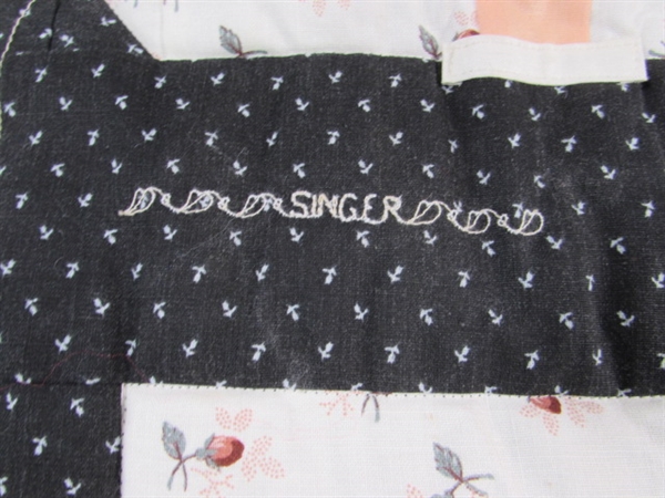 SMALL SINGER SEWING MACHINE WALL QUILT