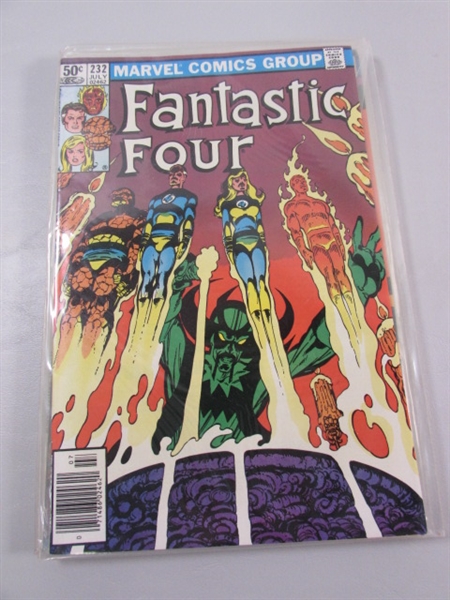 VINTAGE FANTASTIC FOUR COMIC BOOKS