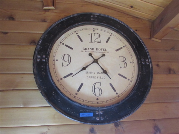 39 GRAND HOTEL WALL CLOCK