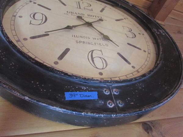 39 GRAND HOTEL WALL CLOCK