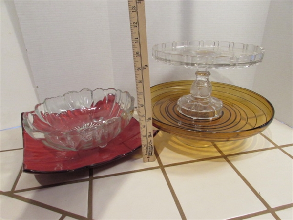 CAKE STANDS & SERVING DISHES