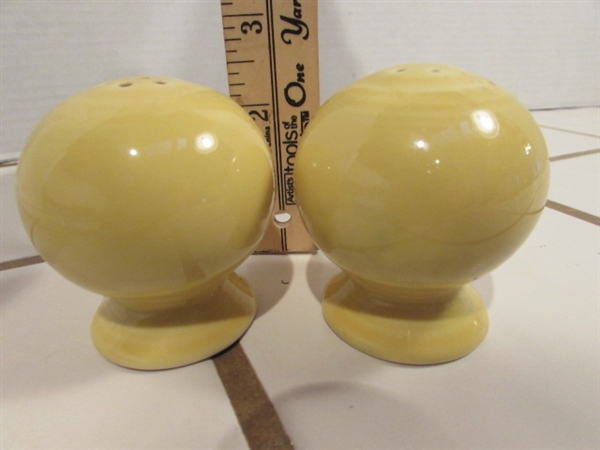 FIESTA WARE & ENAMELWARE SALT & PEPPER SHAKERS, 2 CERAMIC NAPKIN HOLDERS