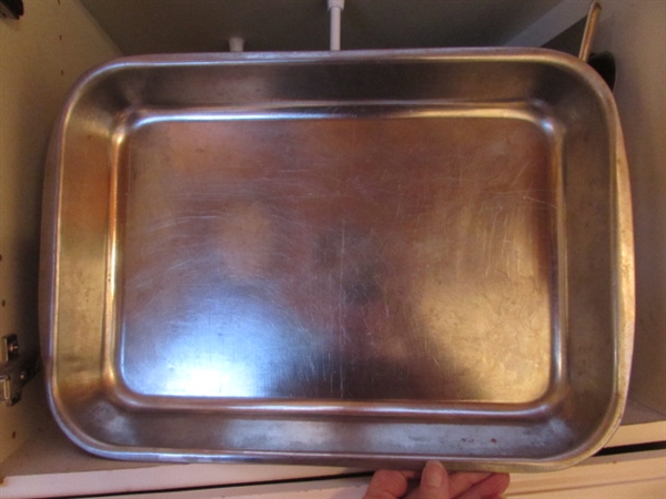 METAL BAKEWARE, MUFFIN TINS & MORE