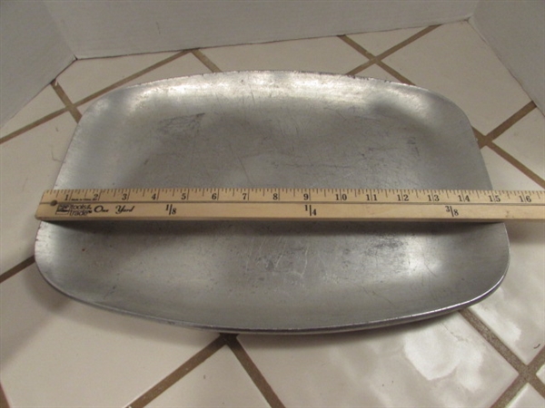 PORTUGESE STONEWARE CASSEROLE & PAIR OF ALUMINUM PLATTERS