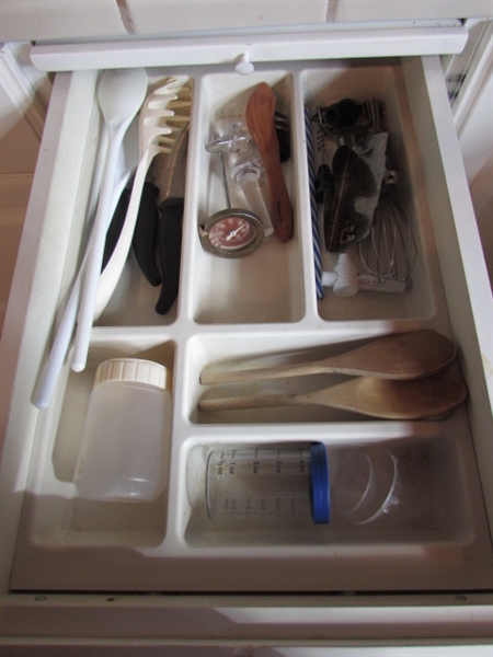 3 DRAWERS OF KITCHEN UTENSILS