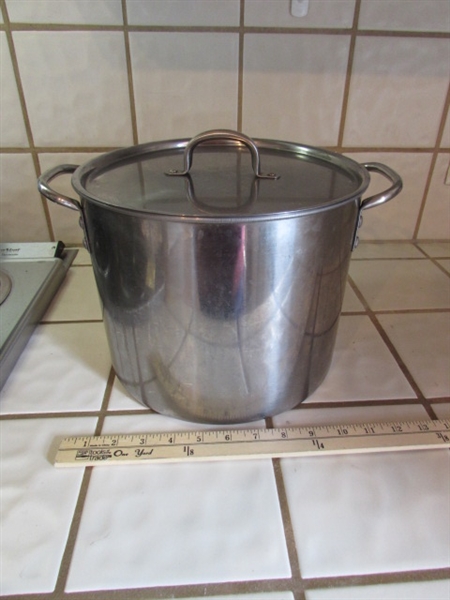 REVERE WARE POTS & STAINLESS STEEL STOCK POT