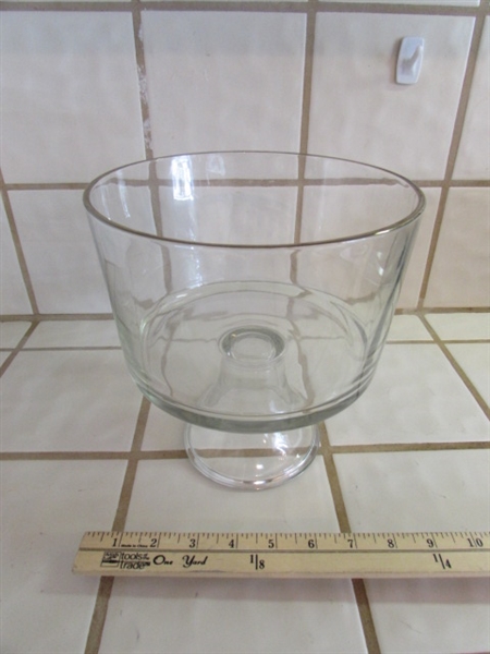 CRYSTAL & CLEAR GLASS DISHWARE & MORE