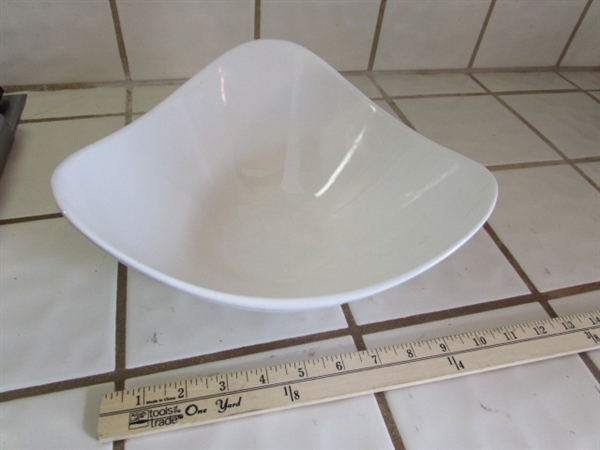 WHITE SERVING DISHES