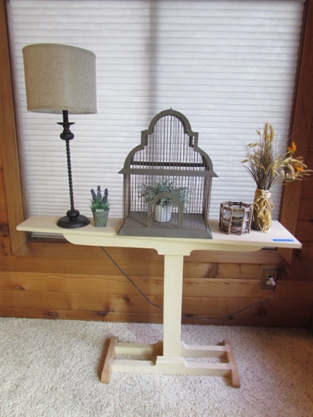 TABLE LAMP, DECOR, TALL TABLE/STAND