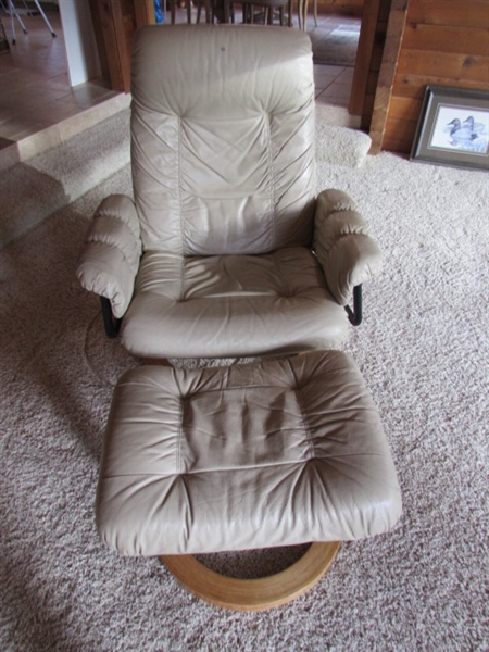 STRESSLESS CHAIR W/FOOTSTOOL