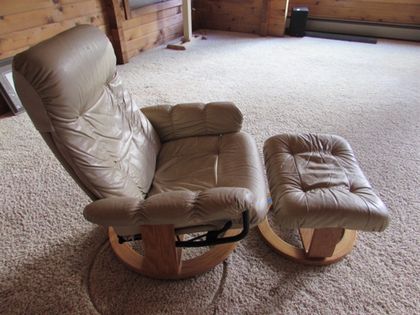 STRESSLESS CHAIR W/FOOTSTOOL