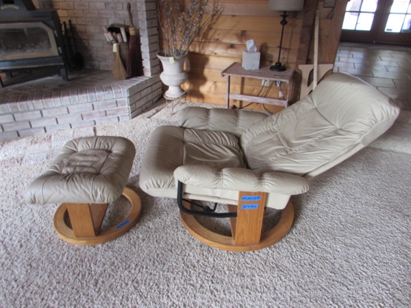 STRESSLESS CHAIR W/FOOTSTOOL