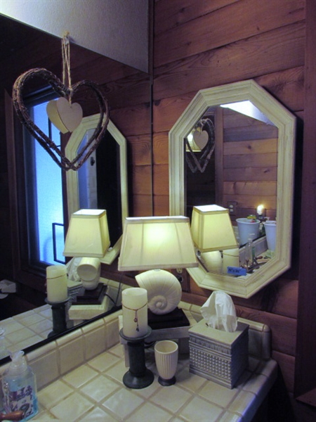 SMALL LAMP, WALL MIRROR & DECOR